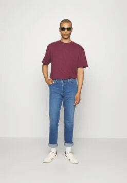 Wrangler TexasJeans Slim FitPisces Uomo Jeans WR122G07O-K56 -Wrangler 0c144e4de8c84554b9a60839c6a68135