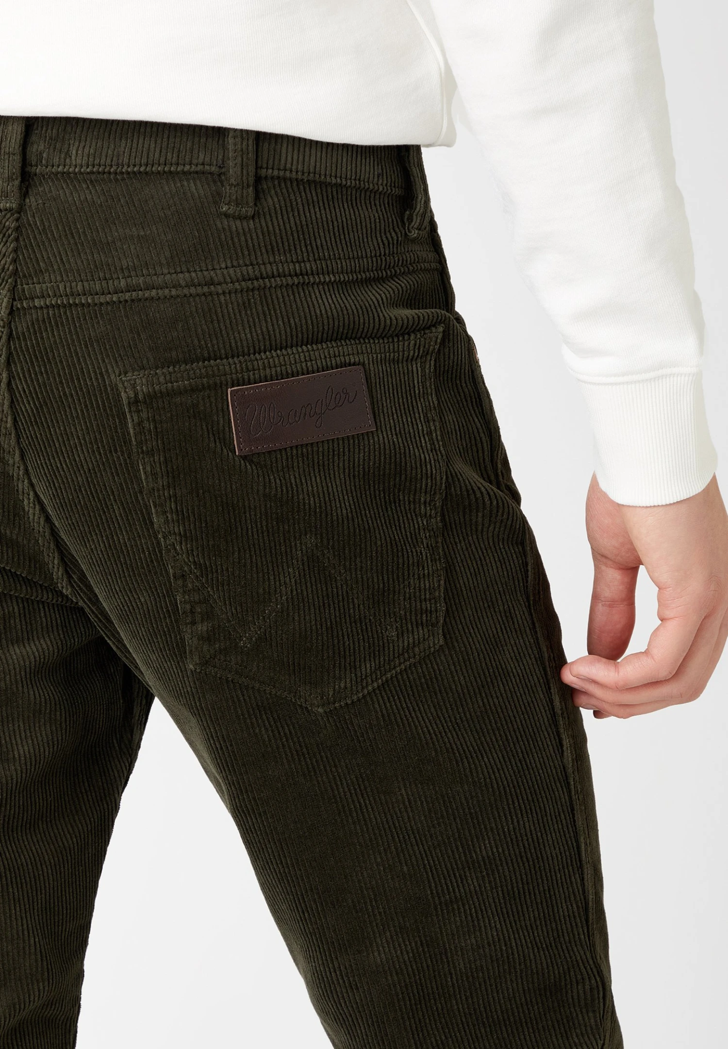 Wrangler GreensboroJeans A SigarettaMilitare Green Uomo Jeans WR122E01C-N11 6 Wrangler GreensboroJeans A SigarettaMilitare Green Uomo Jeans WR122E01C-N11 - immagine 4
