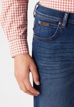 Wrangler TexasJeans Slim FitDark-Blue Denim Uomo Jeans WR122G07O-K42 -Wrangler 250885ea648a444d96a0ab3ef45551a0