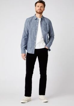 Wrangler Texas CorduroyPantaloniBlack Uomo Pantaloni WR122G08M-Q11 -Wrangler 251a02e1180e461e92a3fc41178db449