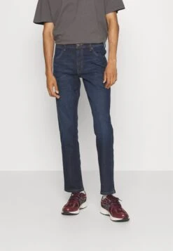Wrangler GreensboroJeans A SigarettaWonderwall Uomo Jeans WR122G02Y-K62