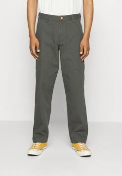 Wrangler Casey PantsPantaloniDarkest Spruce​ Uomo Pantaloni WR122E03B-M11