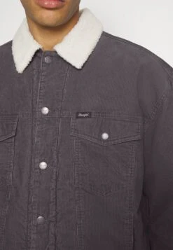 Wrangler Antifit SherpaGiacca InvernaleFaded Black Uomo Giacche WR122T03O-Q11 -Wrangler 3c5e07f4b9bd4a1b8375083da0605e5a