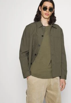 Wrangler Logo Tee 2 PackT-Shirt BasicDusty Olive Uomo T-shirt E Polo WR122O04E-N11 -Wrangler 4a39679a7552475cb85c1324a0eb9452