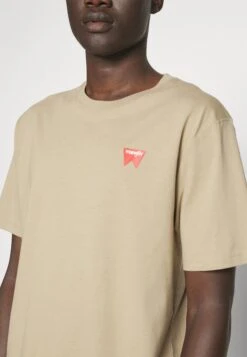 Wrangler Sign Off TeeT-Shirt BasicChinchilla Uomo T-shirt E Polo WR122O06P-B11 -Wrangler 4e68bfdc266c4207bebe0272817e4ade