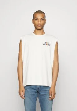 Wrangler Pride Tank - Top - Wornwhite 10 Wrangler Pride Tank - Top - Wornwhite -Wrangler 4ecce9fa7394458a932d68b2693a3d65