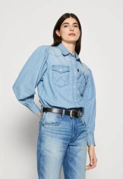 Wrangler Balloon Sleeve ShirtCamiciaScare Crow Donna Camicie E Bluse WR121E05X-K11 11 Wrangler Balloon Sleeve ShirtCamiciaScare Crow Donna Camicie E Bluse WR121E05X-K11 -Wrangler 4f70ec3fd0834de6801b80b299e34d4c