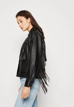Wrangler Wild Fringe JacketGiacca Di PelleBlack Donna Giacche E Blazer WR121G03I-Q11 -Wrangler 506f4c21397a46a4b1f53558b0930a8b