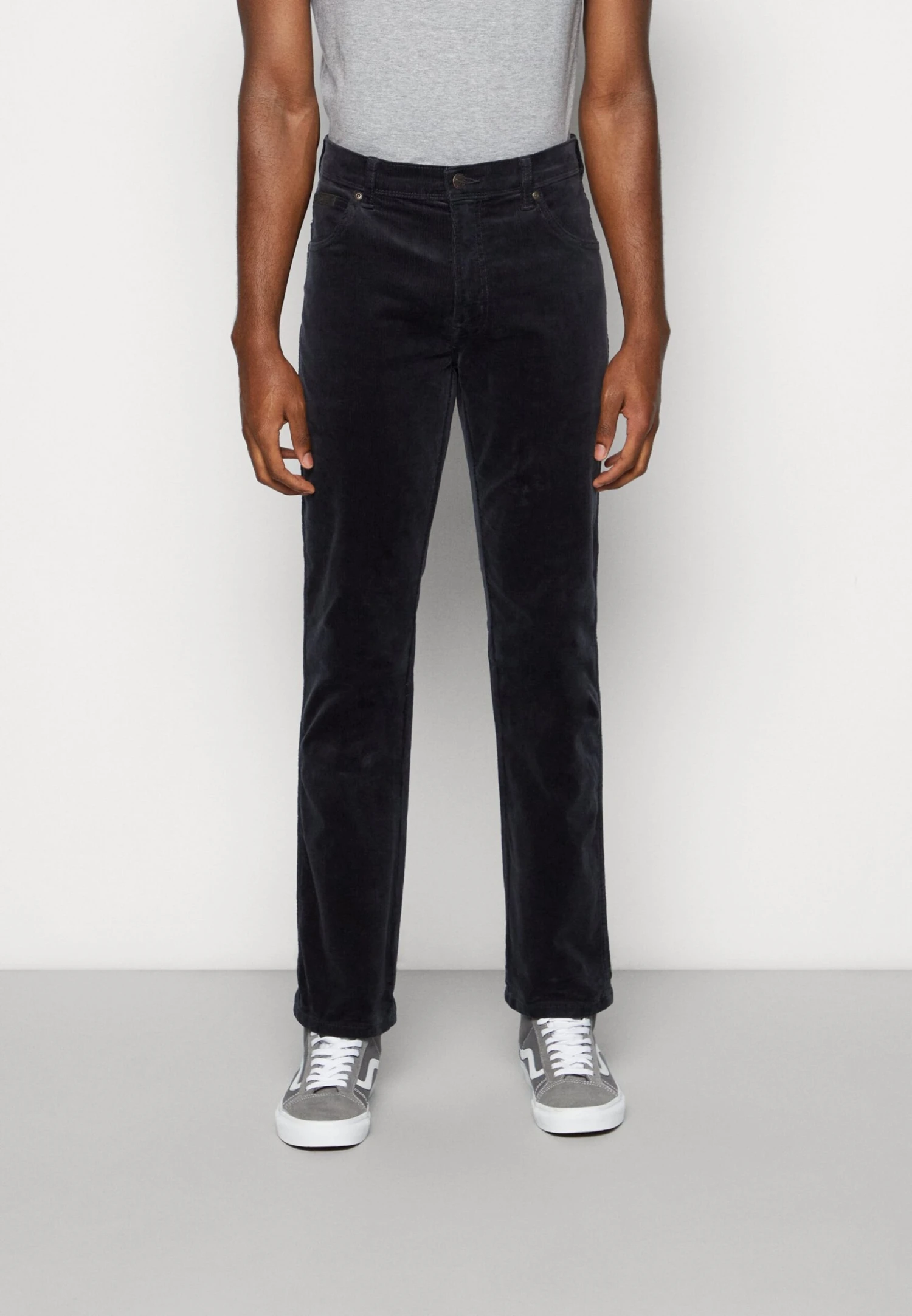 Wrangler Texas Slim CorduroyPantaloniDark Navy Uomo Pantaloni WR122E02F-K11 3 Wrangler Texas Slim CorduroyPantaloniDark Navy Uomo Pantaloni WR122E02F-K11