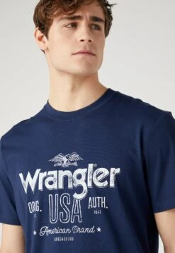 Wrangler Americana TeeT-Shirt Con StampaNavy Uomo T-shirt E Polo WR122O064-K11 10 Wrangler Americana TeeT-Shirt Con StampaNavy Uomo T-shirt E Polo WR122O064-K11 -Wrangler 5f1569d6c4864933b8d6b0654608c59a