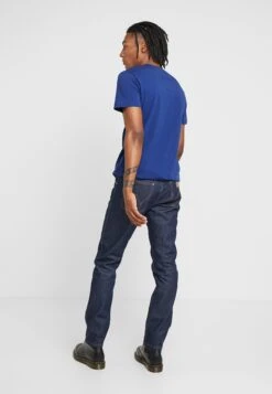 Wrangler Jeans A SigarettaDark Blue Uomo Jeans WR122G06W-K11 -Wrangler 7a6f6dff325841c69f4c328e060209c0