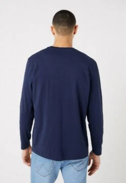 Wrangler Americana TeeMaglietta A Manica LungaNavy Uomo T-shirt E Polo WR122O06W-K11 -Wrangler 8561f2ccf1954b12be08520087e27199