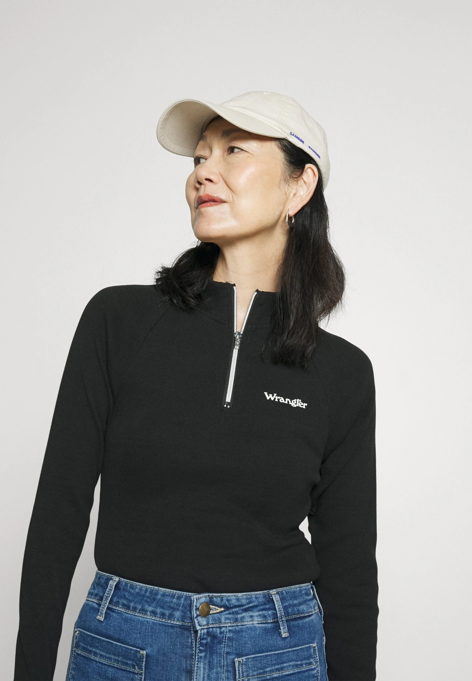 Wrangler Baby TeeMaglioneBlack Donna Maglieria WR121D05W-Q11 6 Wrangler Baby TeeMaglioneBlack Donna Maglieria WR121D05W-Q11 - immagine 4