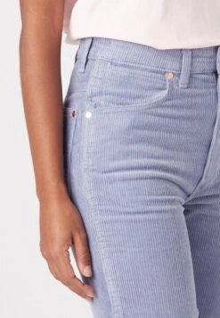 Wrangler Wild WestPantaloniStone Wash Blue Donna Pantaloni WR121A045-K11 -Wrangler 8af448cfaee741458df14a2a94f33a1a