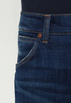 Wrangler Greensboro - Jeans A Sigaretta - Dark-Blue Denim, Light-Blue Denim -Wrangler 8c991ec1ae914740bca94cab8617ce93