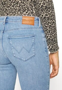 Wrangler Skinny - Jeans Skinny Fit - In The Clouds -Wrangler 92d2a27f9c3648518b487c4ed686facf