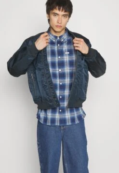 Wrangler Button Down- Camicia - Light Indigo 11 Wrangler Button Down- Camicia - Light Indigo -Wrangler 95bbd7e83a1644ebada2fe90e0ab3748