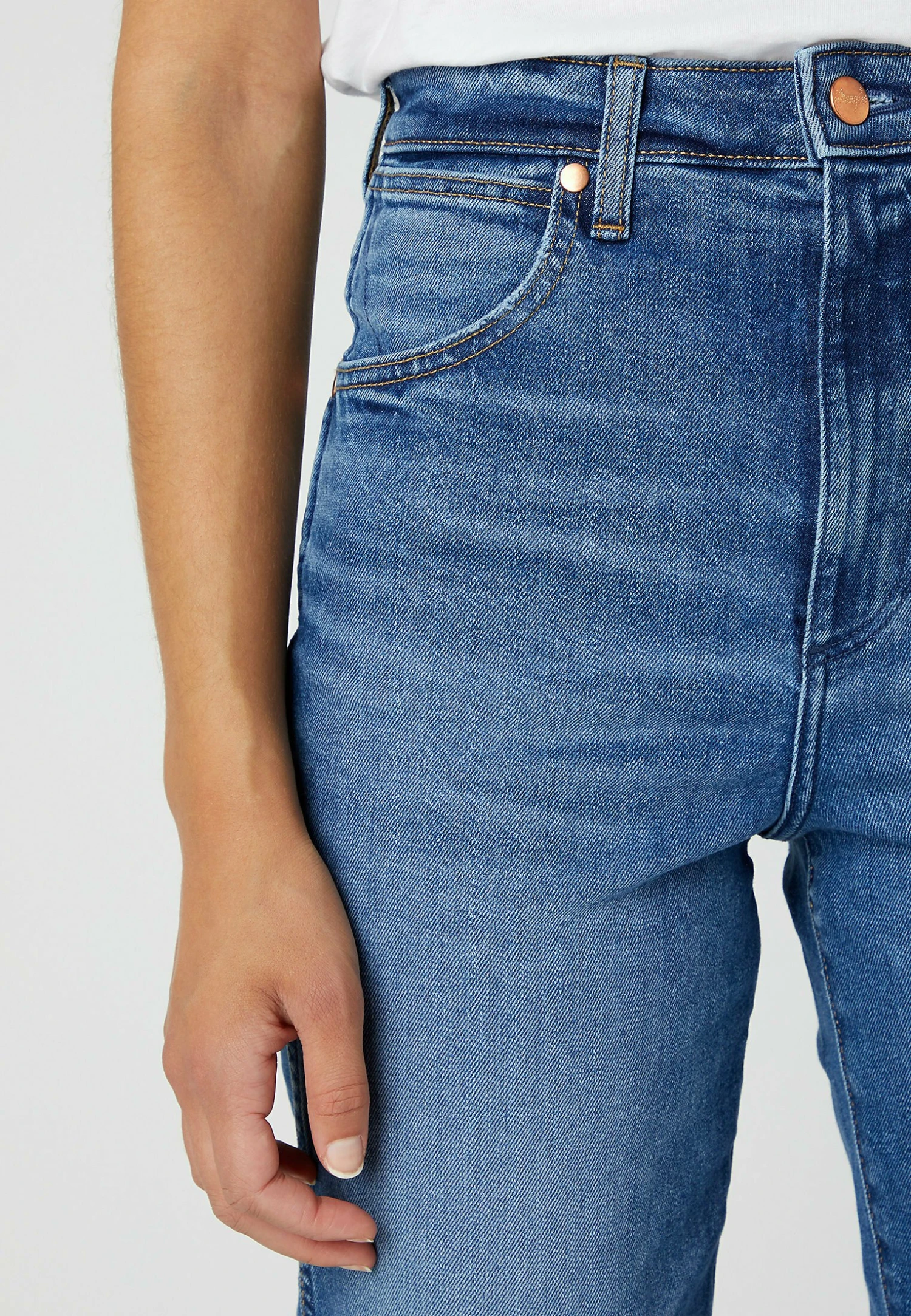 Wrangler MomJeans A SigarettaSmoke Sea Donna Jeans WR121N08H-K11 6 Wrangler MomJeans A SigarettaSmoke Sea Donna Jeans WR121N08H-K11 - immagine 4