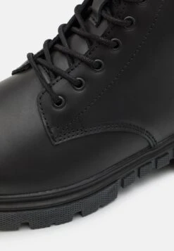 Wrangler Stivaletti StringatiBlack Uomo Stivaletti/Stivali WR112K023-Q11 13 Wrangler Stivaletti StringatiBlack Uomo Stivaletti/Stivali WR112K023-Q11 -Wrangler a49b8cc4d79e4c5a986743199e082ae0