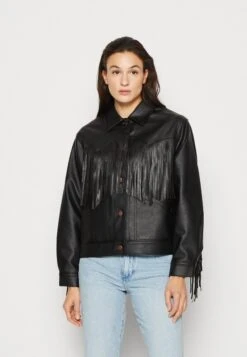 Wrangler Wild Fringe JacketGiacca Di PelleBlack Donna Giacche E Blazer WR121G03I-Q11
