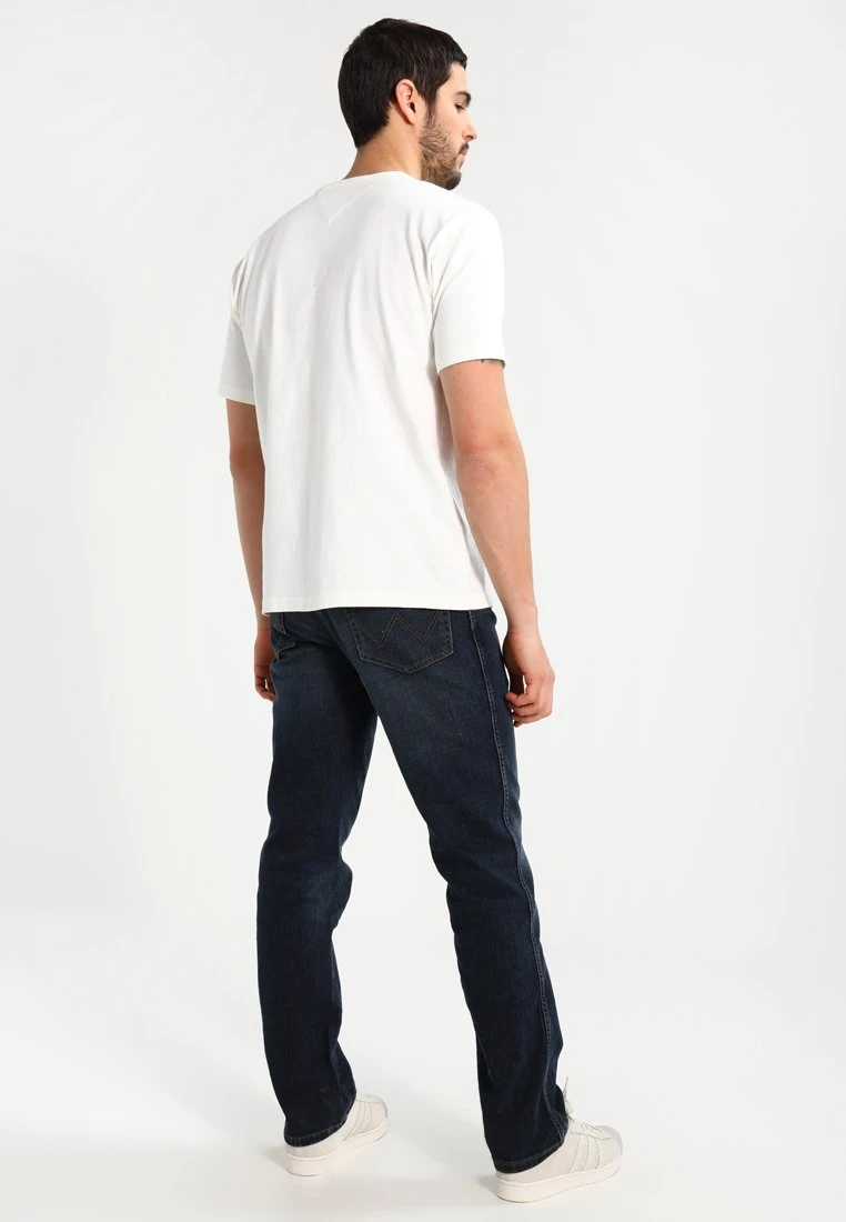 Wrangler Texas StretchJeans A SigarettaVintage Tint Uomo Jeans WR122E00T-K15 5 Wrangler Texas StretchJeans A SigarettaVintage Tint Uomo Jeans WR122E00T-K15 - immagine 3