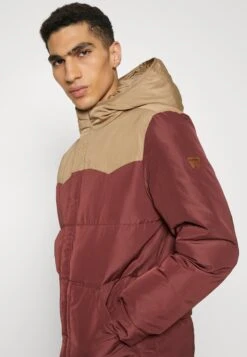 Wrangler Puffer JacketGiacca InvernaleDahlia Uomo Giacche WR122T04E-G11 -Wrangler bf7385160dd645b1bfb873aa84d313a2