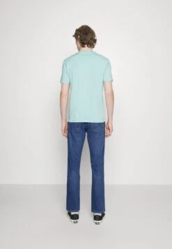 Wrangler GreensboroJeans A SigarettaSmoke Sea Uomo Jeans WR122G02Y-K57 -Wrangler cdc904cfedc74d17903c0efeafb15bc0