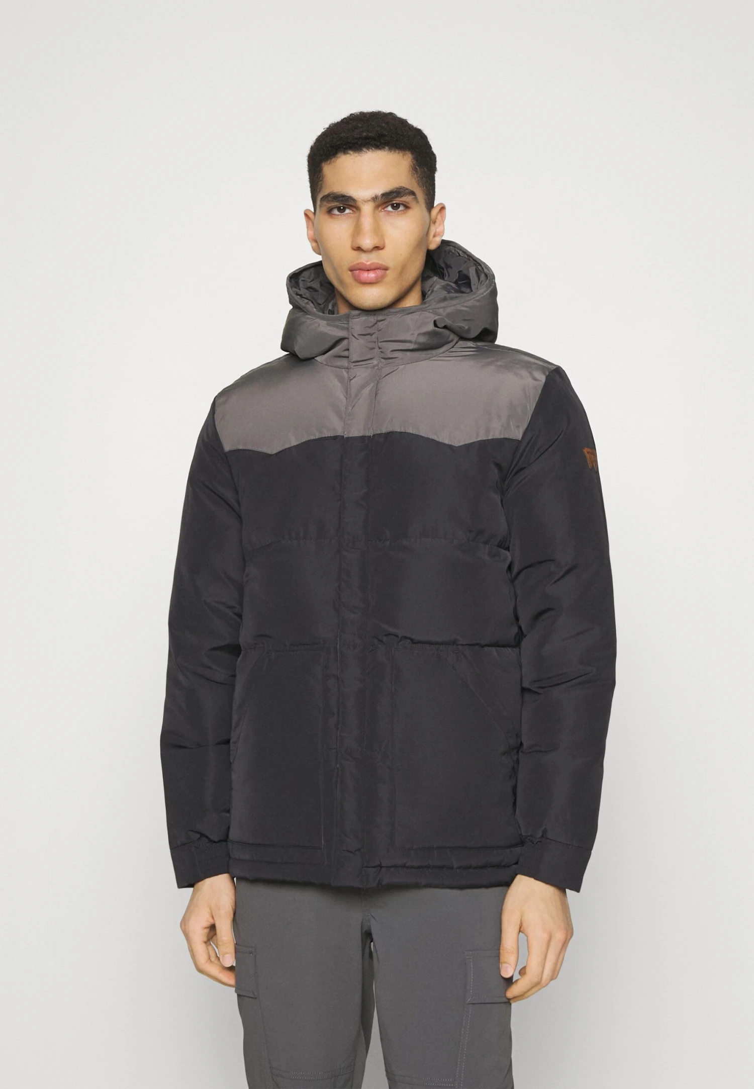 Wrangler Puffer JacketGiacca InvernaleBlack Uomo Giacche WR122T04E-Q11 3 Wrangler Puffer JacketGiacca InvernaleBlack Uomo Giacche WR122T04E-Q11