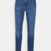 Wrangler High Rise SkinnyJeans Skinny FitCamellia Donna Jeans WR121N06L-K15