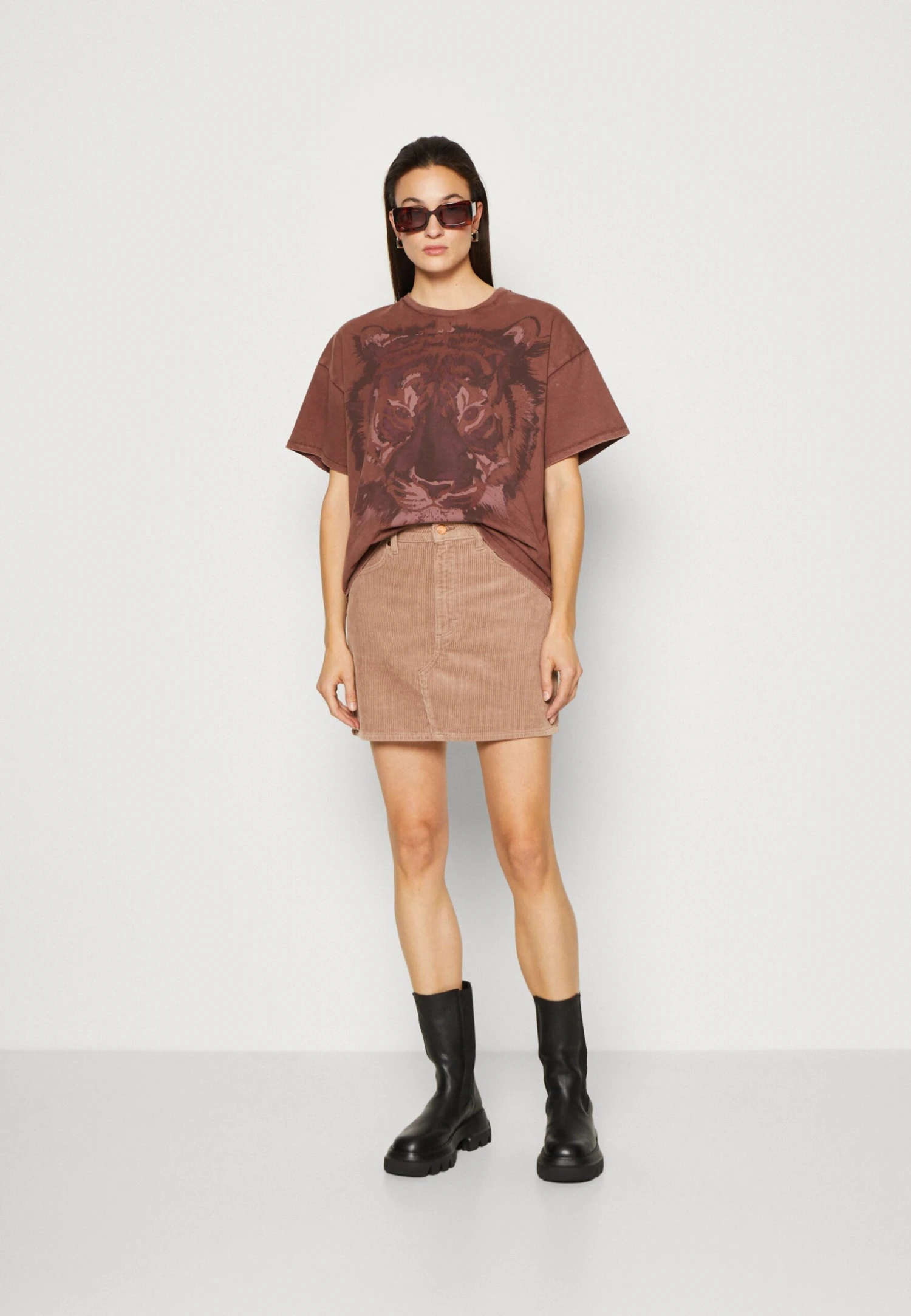 Wrangler Heritage SkirtMinigonnaMountain Donna Gonne WR121B01T-B11 4 Wrangler Heritage SkirtMinigonnaMountain Donna Gonne WR121B01T-B11 - immagine 2