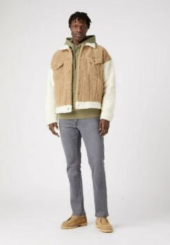 Wrangler Sherpa JacketGiacca InvernaleCornstalk Uomo Giacche WR122T033-O11 -Wrangler f22c52f8fe9f45818fba3b7fa24d3894