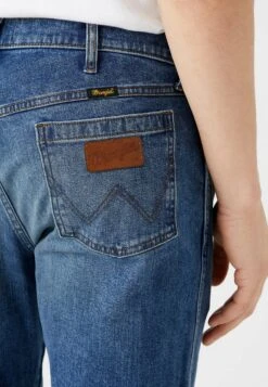 Wrangler GreensboroJeans A SigarettaWorkers Wash Uomo Jeans WR122G02Y-K47 13 Wrangler GreensboroJeans A SigarettaWorkers Wash Uomo Jeans WR122G02Y-K47 -Wrangler f3568187c1514fa1a64f0b830aab8eaa
