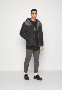 Wrangler Puffer JacketGiacca InvernaleBlack Uomo Giacche WR122T04E-Q11 9 Wrangler Puffer JacketGiacca InvernaleBlack Uomo Giacche WR122T04E-Q11 -Wrangler f77933ef6b654b2ba027a761fd6ba20d