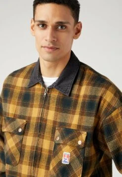 Wrangler Double Flap Pocket - Giacca Leggera - Black -Wrangler ffebaa950d7044cba4e9a6adf613267c